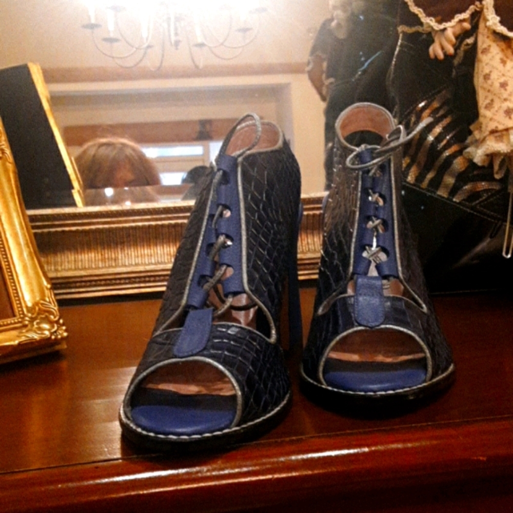 Shoes by Van Greg
